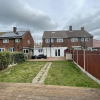 Отель Beautiful 3-bed House in Romford, фото 17