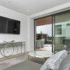 Отель QV Harbour One Bedroom with Parking -866, фото 6