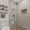 Отель Elegant and Stylish Glenmoor Abode - 5 min to Town, фото 8