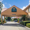 Отель La Quinta by Wyndham Fort Lauderdale Pompano Beach, фото 1