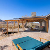 Отель Dreamspace - Hot Tub, Fire Pit, 5 Min. To Park 2 Bedroom Home by RedAwning, фото 16