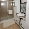 Отель Market Rentals Downtown Apartments, фото 10