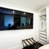 Отель Beachfront 4 Room Ocean Drive Deluxe Suite, фото 2