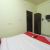 Отель OYO 15776 V R Residency, фото 5