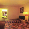 Отель Houston Inn and Suites, фото 6