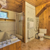 Отель Tafton Cottage w/ Fire Pit & Grill: Steps to Lake!, фото 6