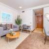 Отель Stylish Central City Apartment With  Pool & Gym, фото 9
