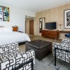 Отель Hampton Inn & Suites Santa Monica, фото 7