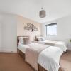 Отель Stevenage's No1 Town Centre Apartment, Upto 5 People, With Free Car Park - Book Today, фото 4