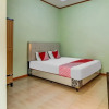 Отель OYO 91216 Siliwangi Guest House Syariah Cirebon, фото 17