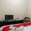 Отель Reddoorz Near Stasiun Poris Tangerang, фото 3