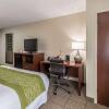 Отель Comfort Inn Medford - Long Island, фото 5