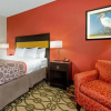 Отель LA QUINTA INN & SUITES BY WYNDHAM LEESVILLE FT. POLK, фото 3