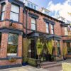 Отель Cairn Hotel Newcastle Jesmond в Ньюкасле