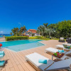 Отель NEW Luxury 4BR Beachfront Villa w Infinity Pool, фото 18