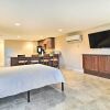 Отель Sleek Largo Studio w/ Pond < 7 Mi to Beach!, фото 6