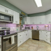 Отель St Petersburg Home w/ Yard & Grill: 2 Mi to Beach!, фото 10