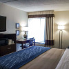 Отель Comfort Inn & Suites Fuquay Varina, фото 5