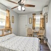 Отель Cozy Bel Air Home - Walk to Main Street Shops, фото 10