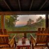 Отель Cozy View by Escape to Blue Ridge, фото 3