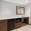 Отель Hampton Inn & Suites Burlington, фото 34