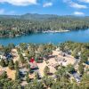 Отель Fisherman's Cove Retreat - Game Room Included! by Yosemite Region Resorts, фото 23