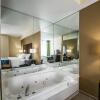 Отель Comfort Inn & Suites Lantana - West Palm Beach South, фото 10