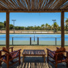 Отель Suites Com Piscina Outeiro, фото 17