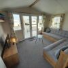 Отель Beautiful 3 Bed Caravan in Walton on the Naze, фото 10