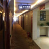 Отель Yiju Hotel (Xining Railway Station Xinqian Guoji), фото 18