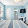 Отель Sandy Shores West 104 2 Bedroom Condo by RedAwning, фото 13