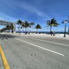 Отель Fort Lauderdale Impeccable 2-1 Apto Free Parking в Форт-Лодердейле