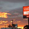 Отель Oxford Village Motels, фото 1