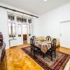 Отель Spacious 3Bdr Apt With A Balcony In The Center, фото 5