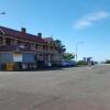 Отель Sip'n Save - Tumby Bay Hotel, фото 1