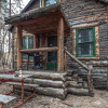 Отель Bear Den, 3 Bedrooms, Front Porch, Midtown, Sleeps 7, фото 1