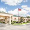 Отель Days Inn & Suites by Wyndham Columbia Airport, фото 1