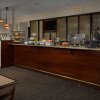 Отель Country Inn & Suites by Radisson, Portland International Airport, OR, фото 9