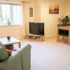 Отель Bright 2 Bedroom Flat With Parking In Oxford, фото 3