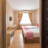 Отель Super OYO 663 Hotel Sejati, фото 24