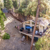 Отель Creekside Hideaway - Spacious Home Hidden in Trees by Yosemite Region Resorts, фото 14