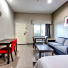 Отель Americas Best Value Inn and Suites IAH Airport North, фото 10
