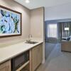 Отель Hampton Inn & Suites Alliance, фото 6
