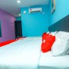 Отель OYO 89517 Little Tanjung Chalet, фото 13