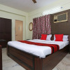 Отель OYO 12067 Sam's Apartment, фото 3