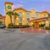 Отель La Quinta Inn by Wyndham Orlando Airport West в Орландо