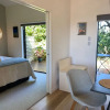 Отель The Bay House Beachfront Accommodation, фото 38