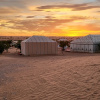 Отель Room in Bungalow - Saharian Luxury Camp Deluxe Familly Quadriple, фото 12