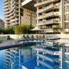 Отель Meriton Suites Broadbeach, Gold Coast в Голде-Косте