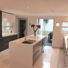 Отель A Large, Beautifully Styled Home in Brighton Sleeps12, фото 16